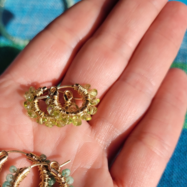 Hoops øreringer, Peridot